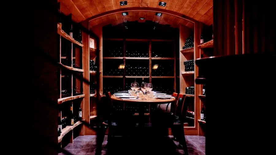 Brasserie Brunet — Salle et tables
