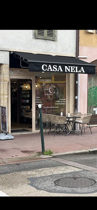 Casa Nela — Façade et entrée