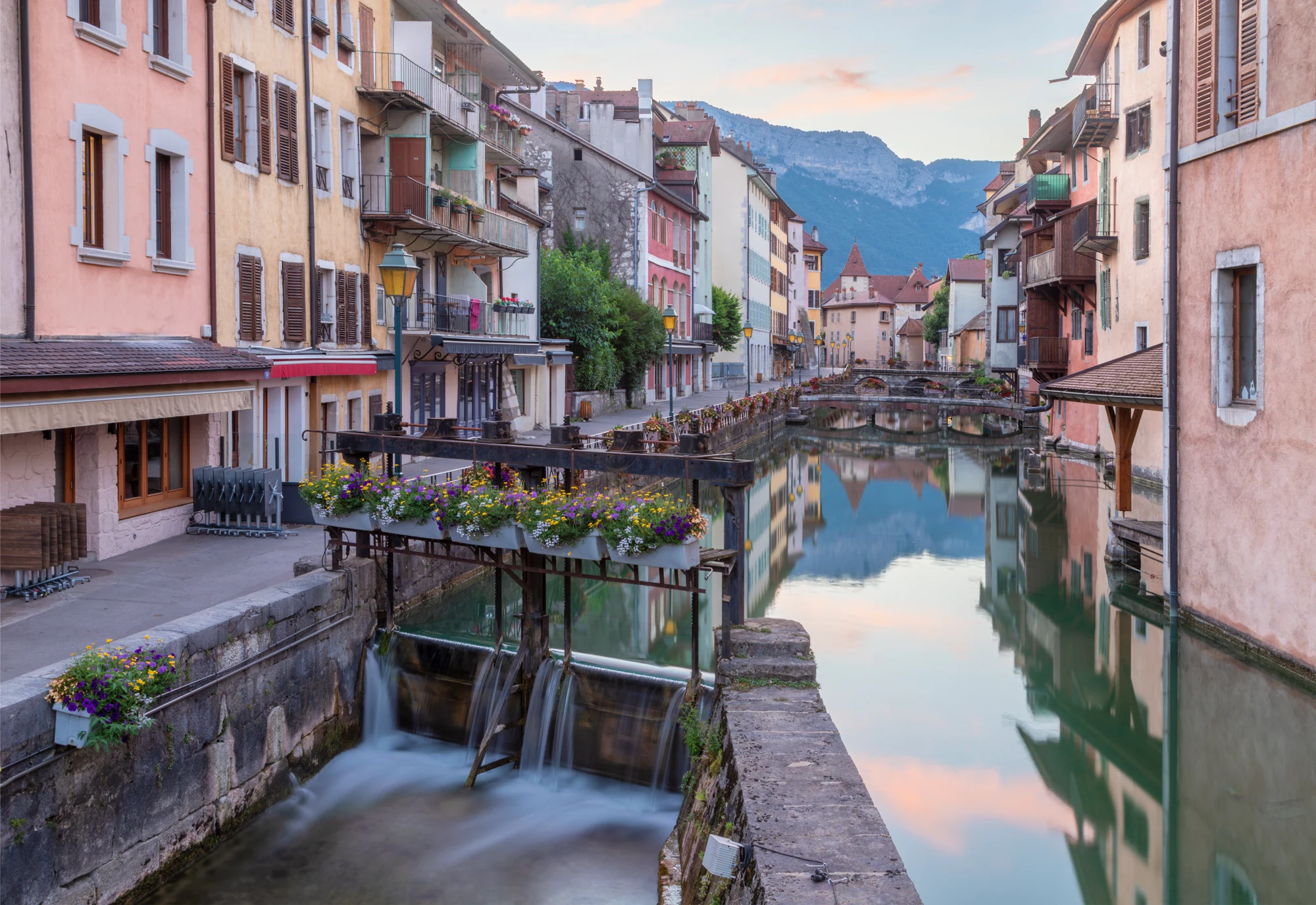 Canaux et maisons de la vieille ville d’Annecy