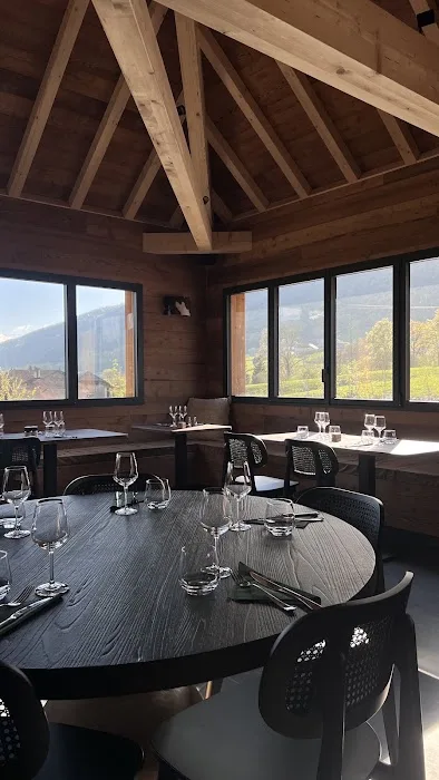 La Baratte — Salle et tables