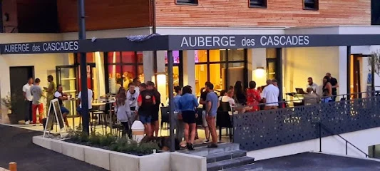 L’Auberge des Cascades — Façade et entrée