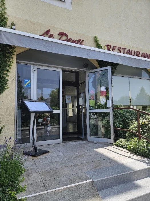 Le Denti — Façade et entrée