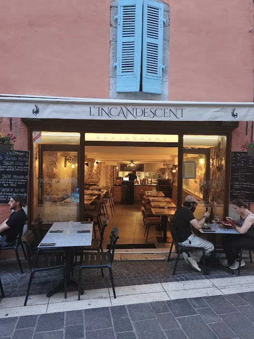L’Incandescent — Façade et entrée